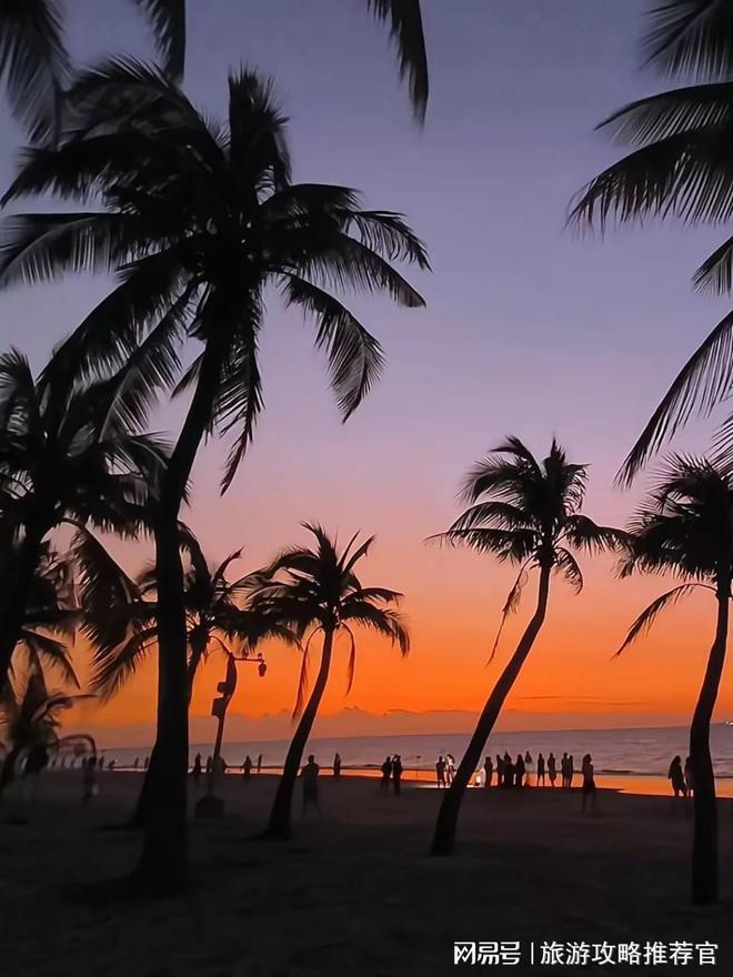 地向导带路解锁海棠湾奢华度假体验ky开元棋牌三亚4天3晚纯玩游本(图4) 地向导带路解锁海棠湾奢华度假体验ky开元棋牌三亚4天3晚纯玩游本(图4)